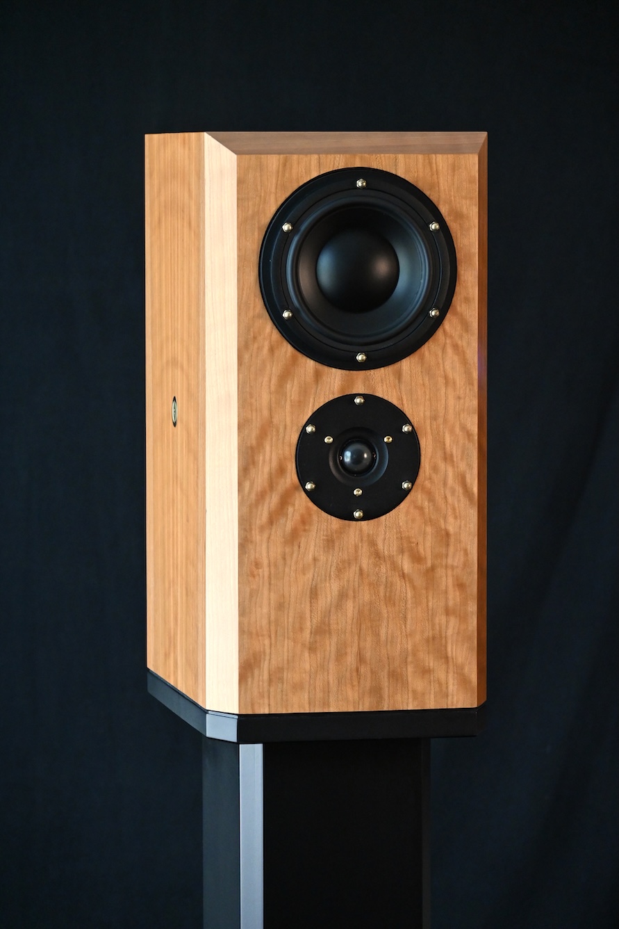 Bravo Acoustics Aria loudspeaker close up detail